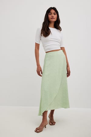 Midi Wrapped Skirt Outfit