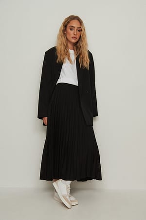 Heavy Pleated Midi Skirt Outfit