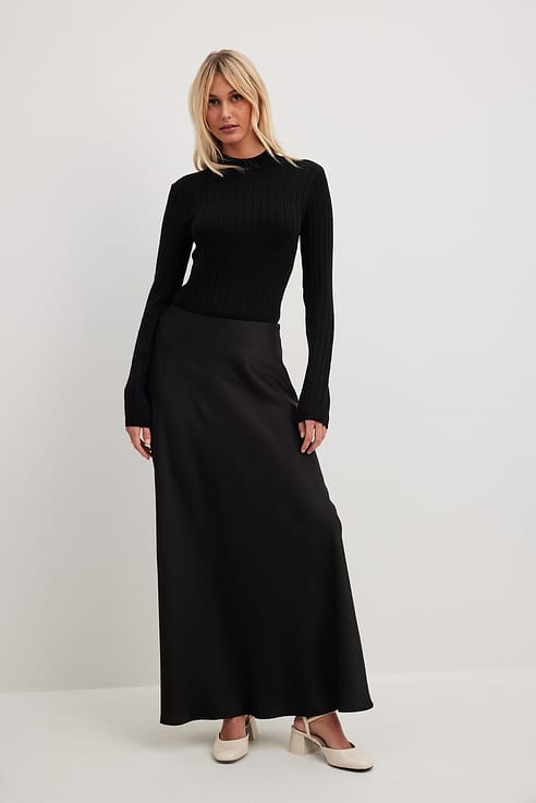 Mid Waist Maxi Satin Skirt Black | NA-KD