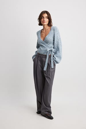 Knitted Overlap Balloon Sleeve Sweater Outfit