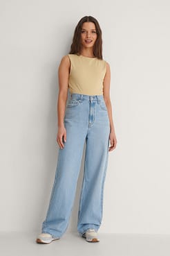 Levis High Loose Full Circle Jeans Outfit