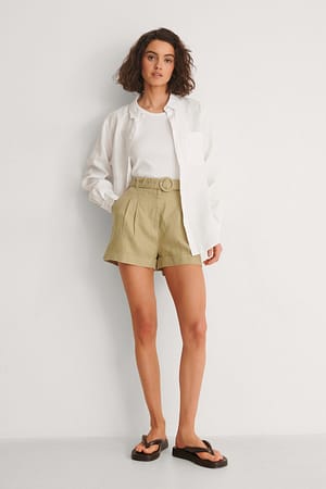 Highwaist Belted Linen Shorts Outfit.