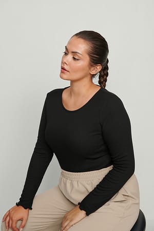 Round Neck Babylock Rib Top Outfit