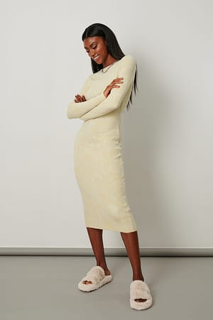Long Sleeve Knitted Dress Outfit.