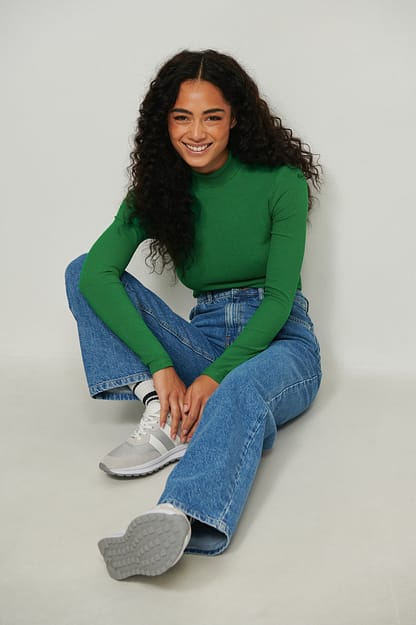 Green Ribbed Long Sleeved Turtle Neck Sweater