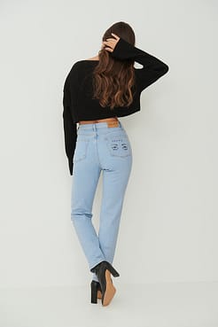 Back Pocket Detail Jeans Outfit.