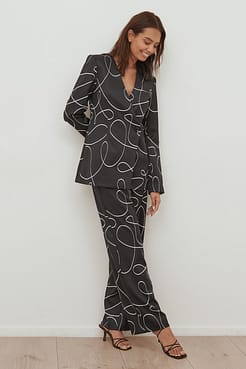 Tailored Printed Blazer Outfit.