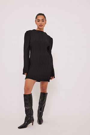 Taylor Lashea Textured Dropped Sleeve Dress Outfit.