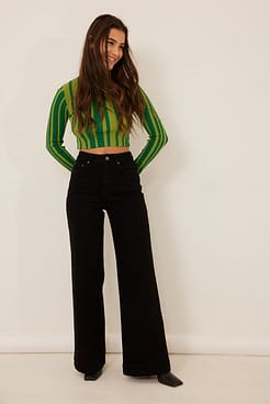 Cropped Turtle Neck Top Outfit.