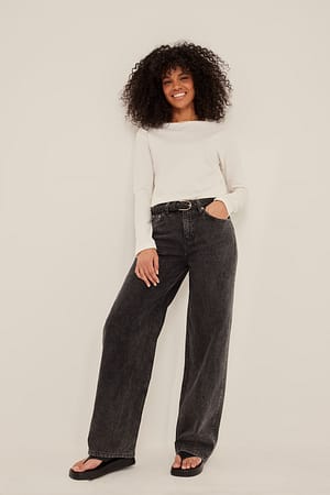 wide leg mid waist jeans outfit