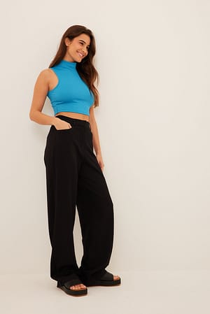 Ribbed Turtle Neck Crop Top Outfit