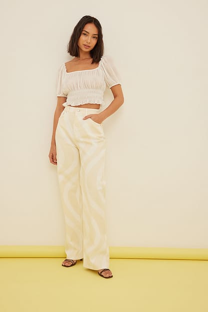 White Puffy Sleeve Cropped Top