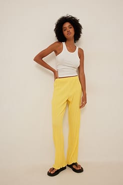 Pleated Elastic Waist Pants Outfit