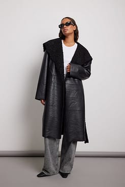 Bonded Faux Fur Detailed Pu Coat Outfit