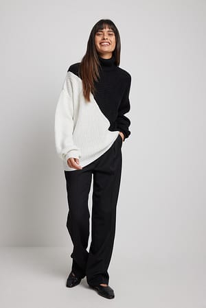 Knitted Diagonal Color Block Sweater Outfit
