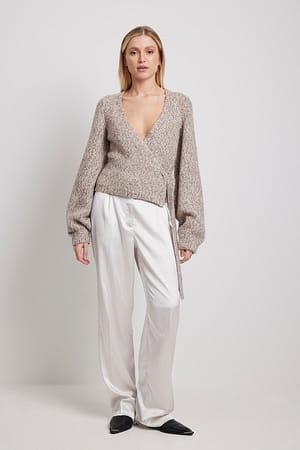 Knitted Overlap Balloon Sleeve Sweater Outfit