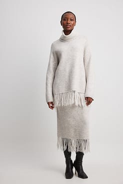 Turtleneck Knitted Fringe Sweater Outfit.