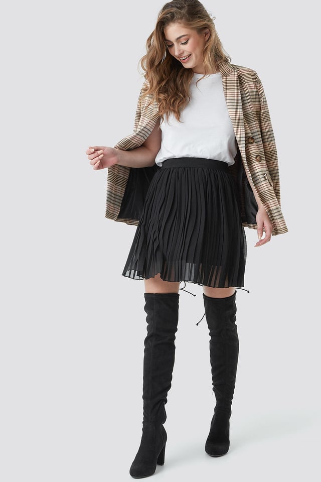 Pleated Mini Skirt Outfit