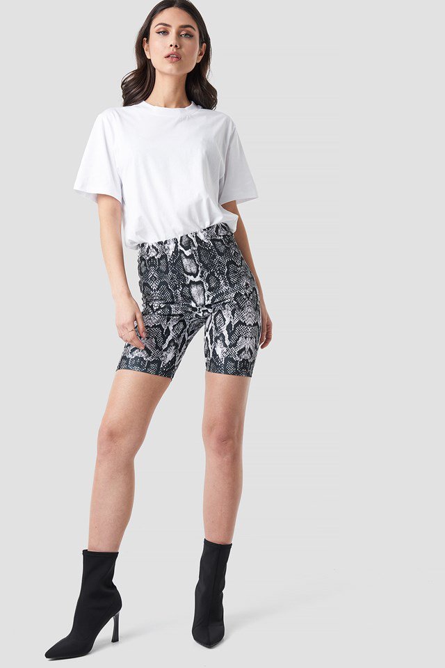 Snake Print Cycling Shorts Black Outfit