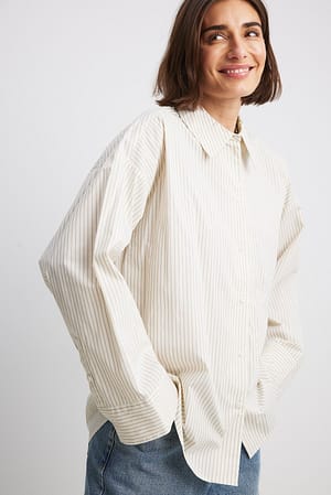 White/Beige Stripe Gestreifte oversized Hemdbluse