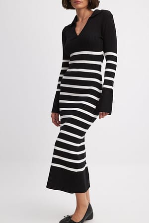 Black/White Stripe Gestreepte ribgebreide jurk met uitlopende mouwen
