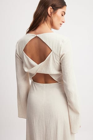 Beige/Cream Strukturiertes Mélange-Kleid mit offenem Rücken