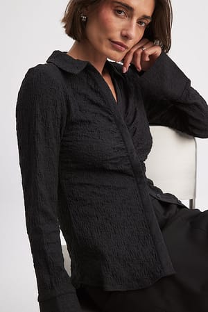 Black Figursydd skjorta i strukturerad kvalite
