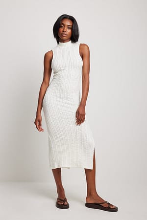 Offwhite Gestructureerde midi-jurk met splitdetail