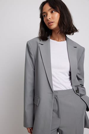 Grey Oversized blazer med figursydd passform