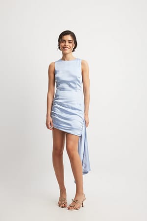 Light Blue Mini-jurk met sleep