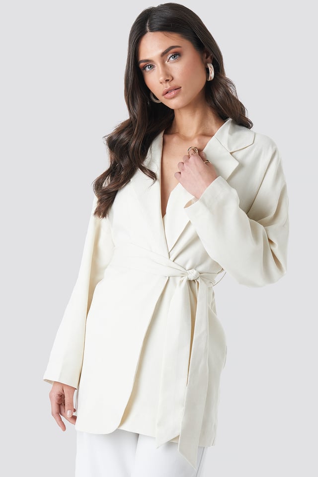 Binding Detailed Blazer Beige