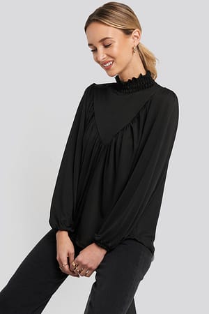 Black Guipure Knitted Blouse