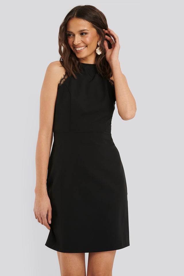 Minimekko Pitsidetaljeilla Black
