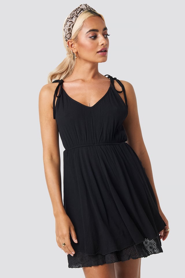 Lyhyt Mekko Black