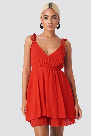 Red Kurzes Kleid