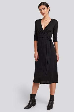 Black Overlap Detailed Midi Dress