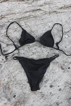 Black Triangel-Bikini-Oberteil