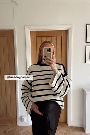 offwhite/black Strikket sweater i overstørrelse med striber