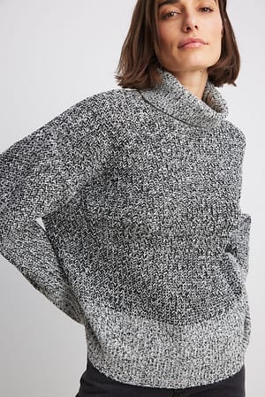 Black/White Pull en tricot à col roulé