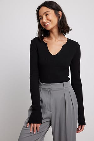 Black Organische lichte geribde gebreide sweater met V-detail