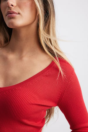 Red V-Neck Fine Knitted Top