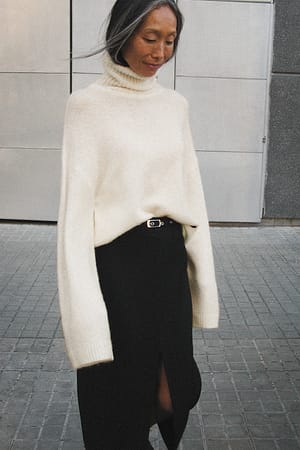 Offwhite Wool Blend Knitted Turtle Neck Sweater