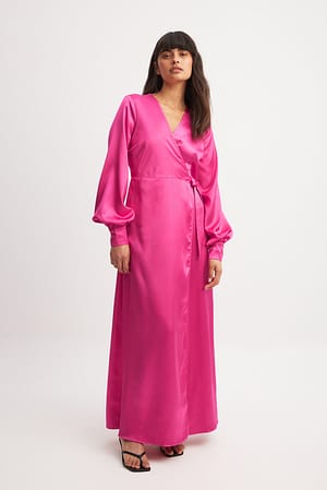 Pink Vestido maxi cruzado de manga comprida em cetim