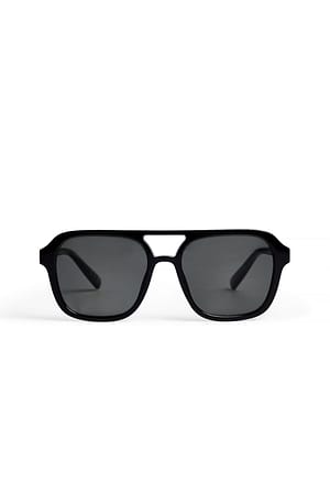 Black Big Retro Look Sunglasses