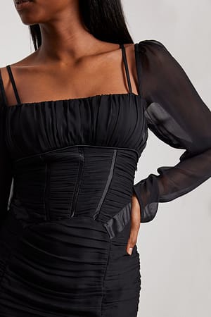 Black LS mini-jurk met ingerimpelde details van chiffon