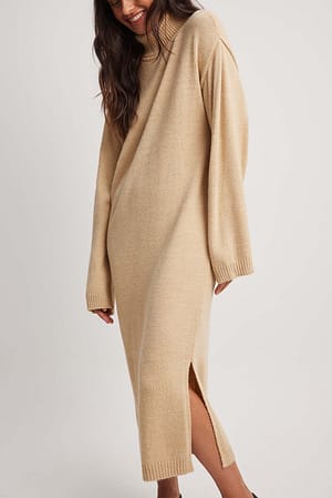 Beige Vestido midi de punto oversize