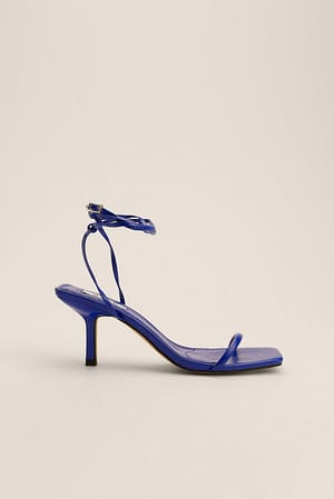 Cobalt Blue Absatz-Stilettos mit Knöchelbindung