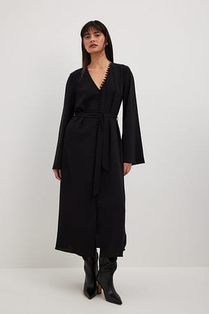 Black Midi-jurk met een knoop detail