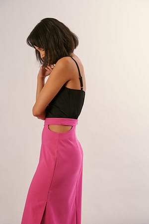 Hot Pink Maxi gonna con cut-out in tessuto riciclato