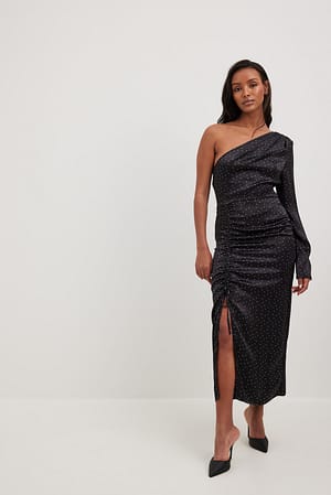 Black Dot Midi-jurk met een blote schouder